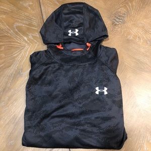 NWOT Under Amour Hooded Pullover